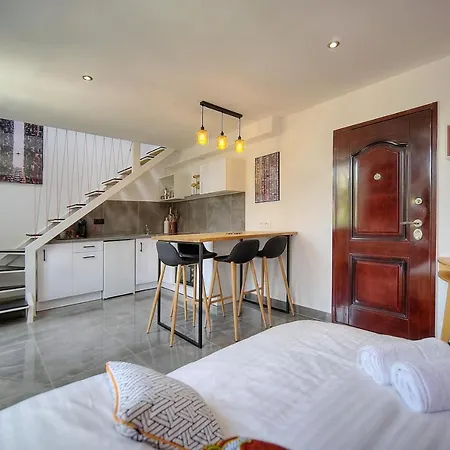 Immogroom - Immeuble Louisette Avec 6 - Jardin - Climatisation Appartement Cannes