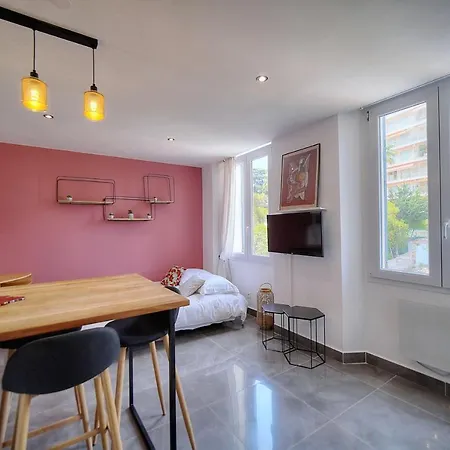 Appartement Immogroom - Immeuble Louisette Avec 6 - Jardin - Climatisation