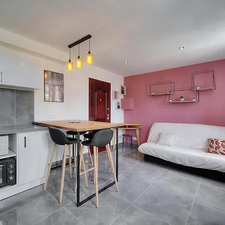 Appartement Immogroom - Immeuble Louisette Avec 6 - Jardin - Climatisation